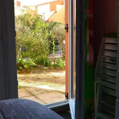 Climatise, Calme, Proche Centre Port Et Pour 4 Personnes - Fr-1-607-14 * Agde